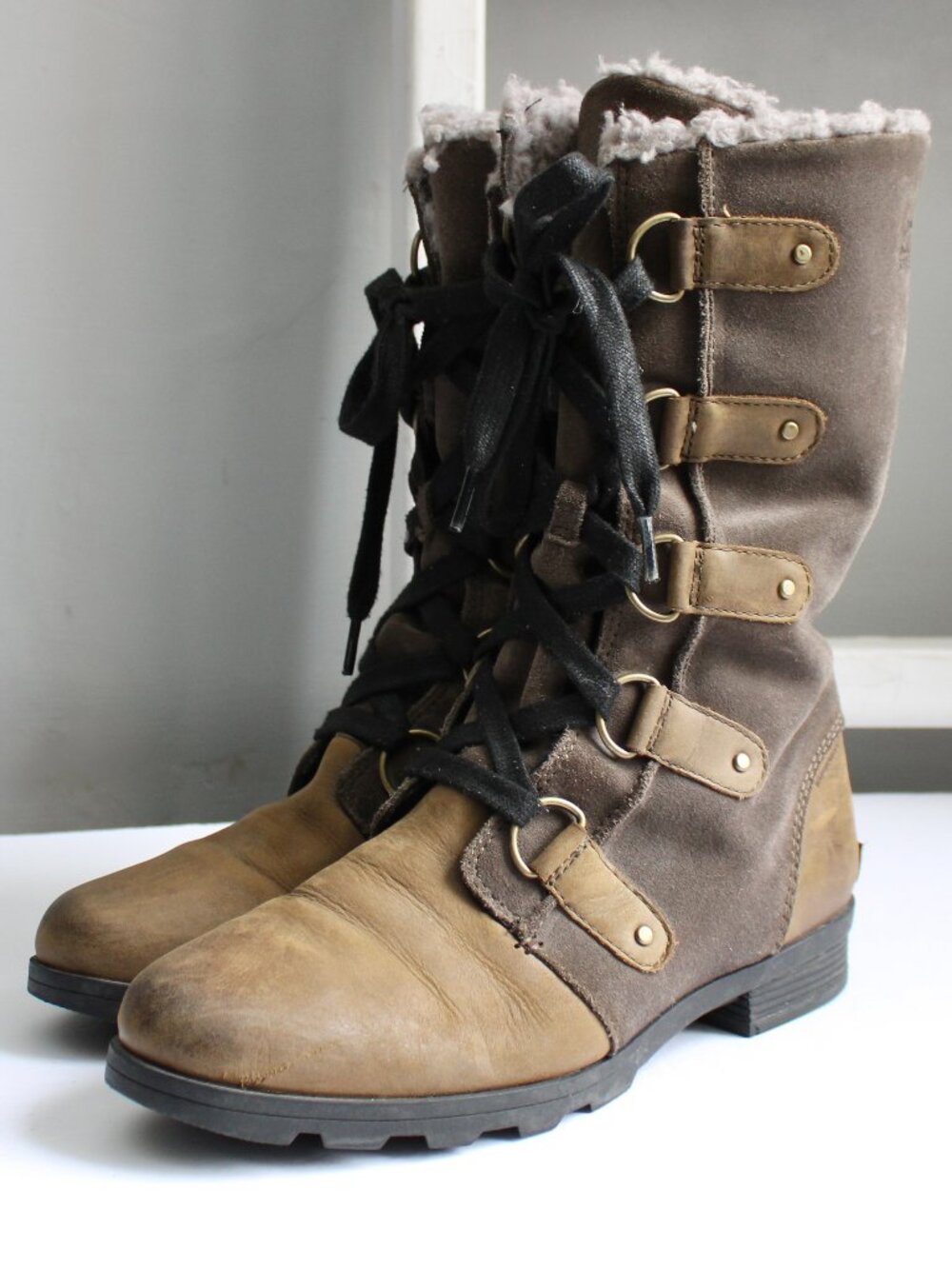 Sorel Women's Emelie Lace Up Mid-Calf Waterproof Leather Boots Brown Size 8.5